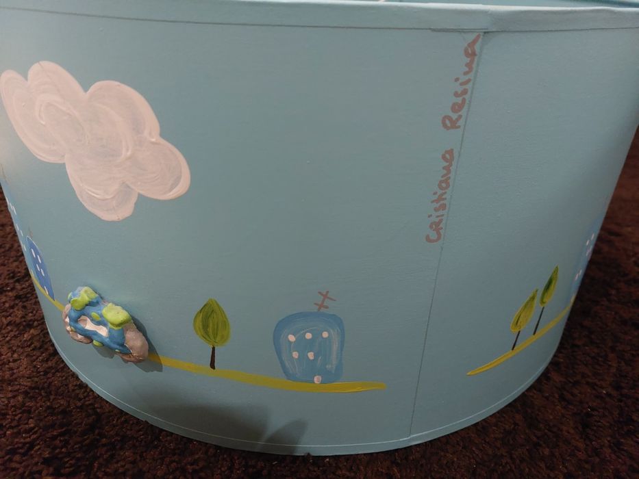 Candeeiro de tecto quarto criança Cristiana Resina