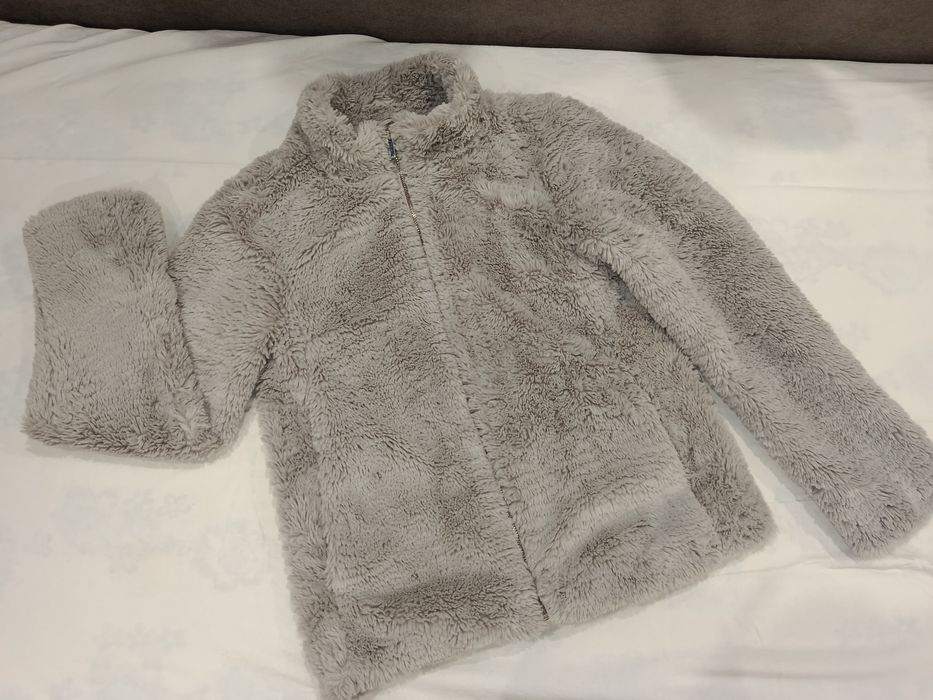 Шубки  в гарному стані С-м