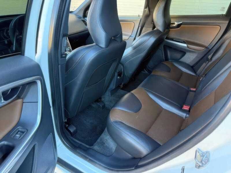 2016 Volvo XC60 T6 Drive-E