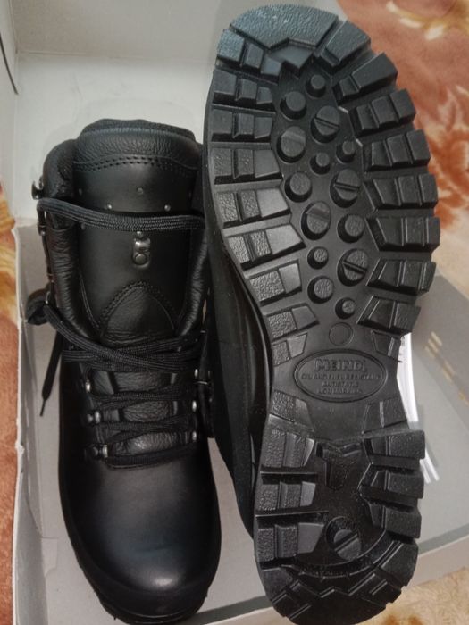 Берці, взуття для військових