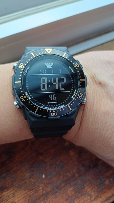 Casio AE-1700H All Black Bezel Preto e Dourado - Novo e Original