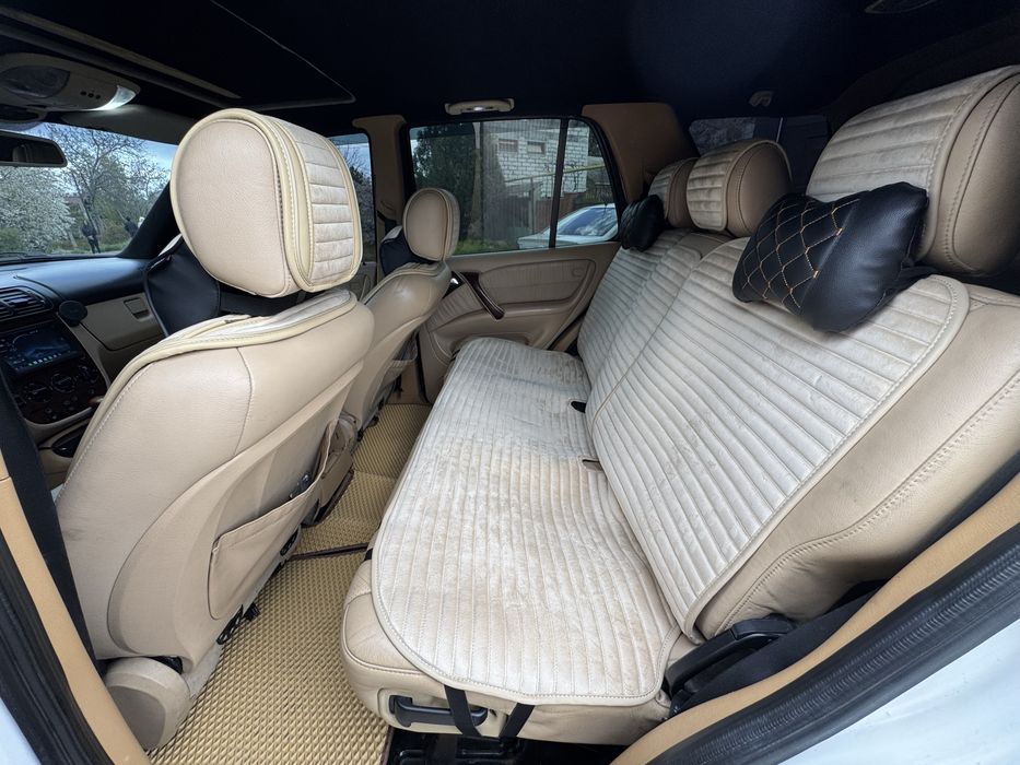 Mercedes ML430 4,3 бензин в отличном состоянии