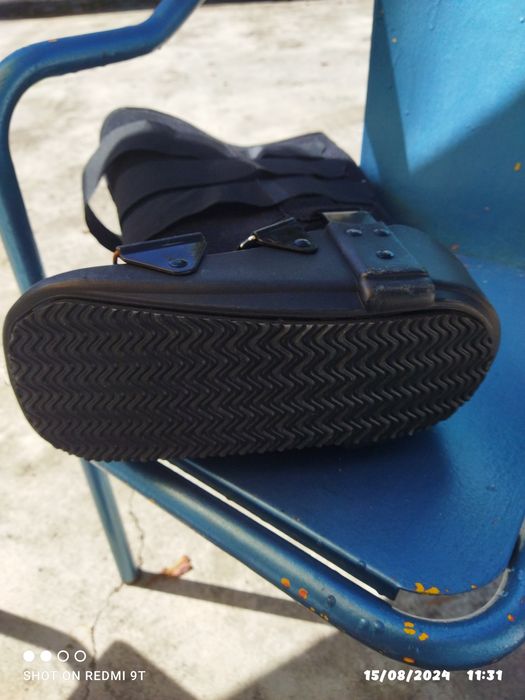 Bota robótica ortopédica