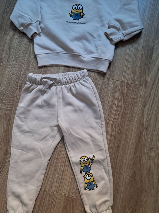 H&M Minionki dres chłopięcy 98