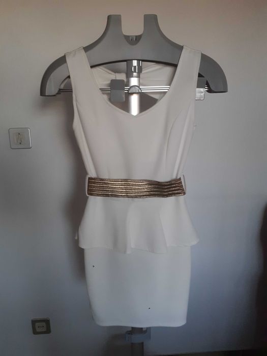 Vestido branco pelpum
