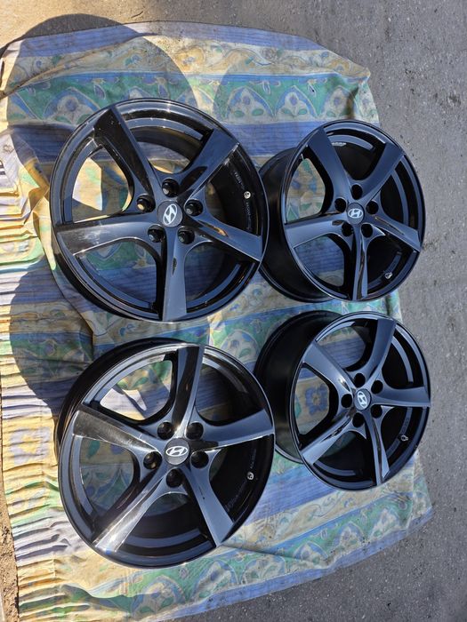 Felgi Aluminiowe Hundai R17 5x114.3 ET44-7J