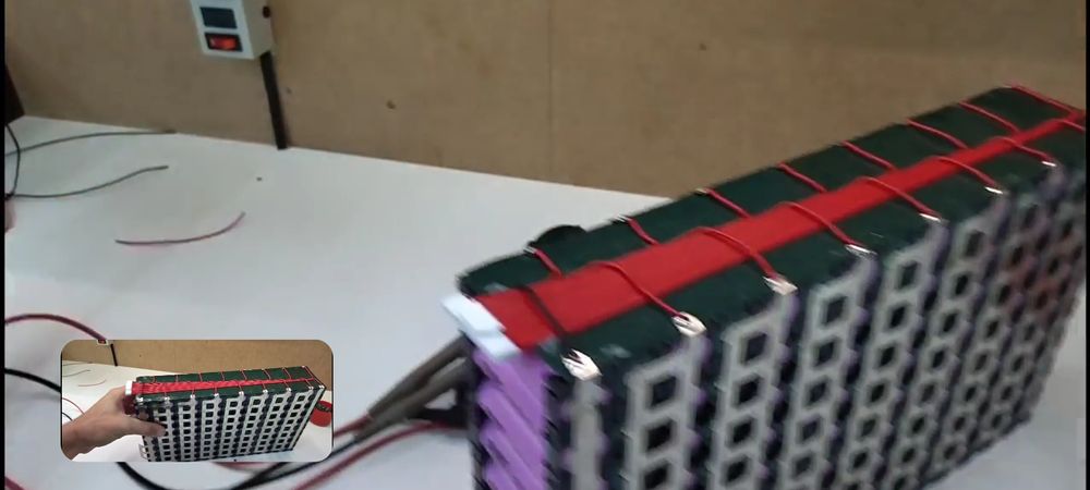 Baterias de lítio. Reparação e construção. Reparação de máquinas .