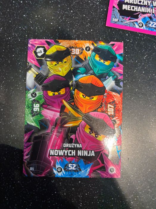 Karty kolekcjonerskie ninjago *swiecące*