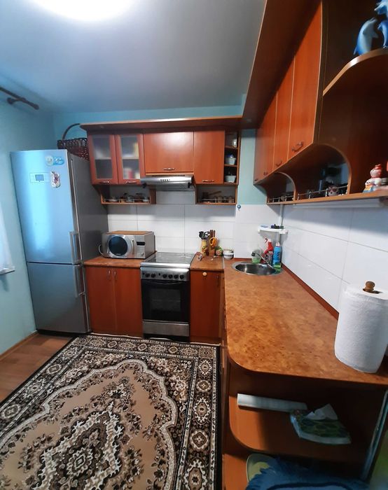 Продам 2-кімнатну квартиру в Черкаському