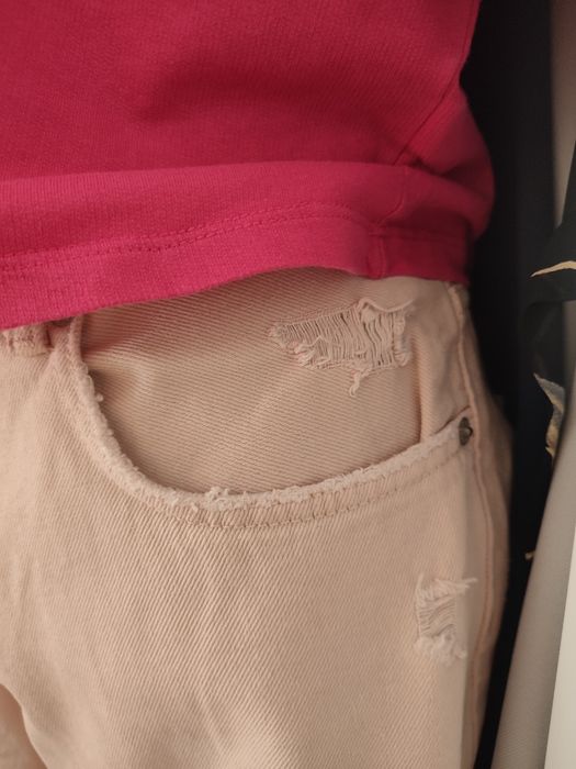 Spodnie jasno różowe z dziurami Denim + bluzka