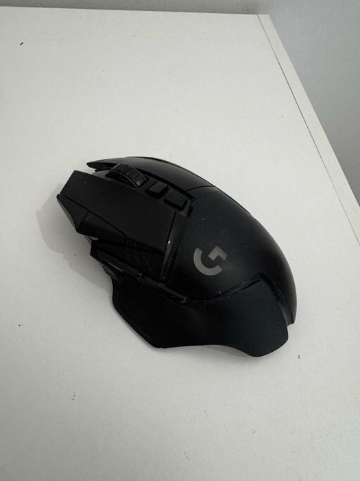 Computador gaming com vários extras