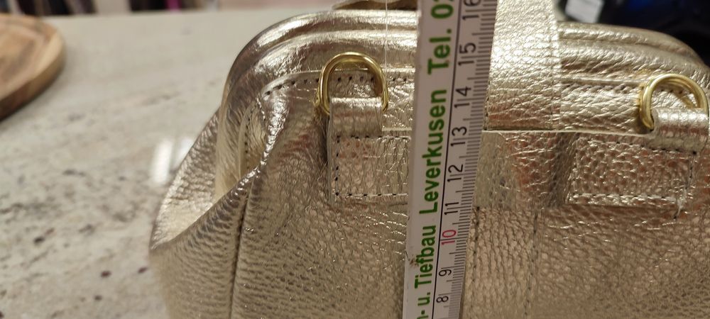 Massimo Contti skóra naturalna mała torebka babcinka złota nowa