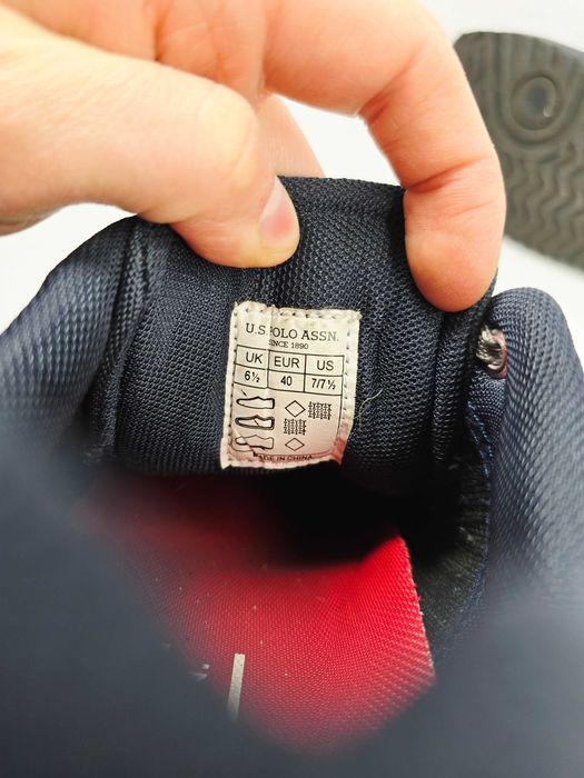 U.S. Polo Assn., model XIRIO001 w kolorze granatowym r. 40 eu