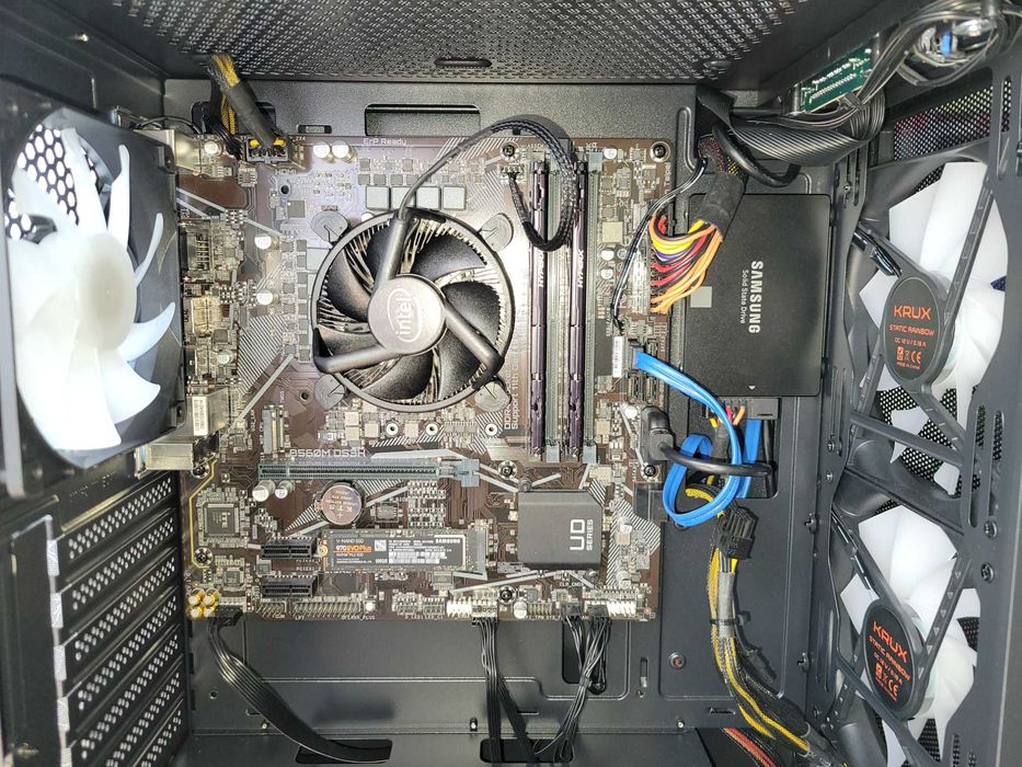 Komputer gamingowy i7 10700, Gigabyte B560M, SSD M.2, DDR4 32GB, W11