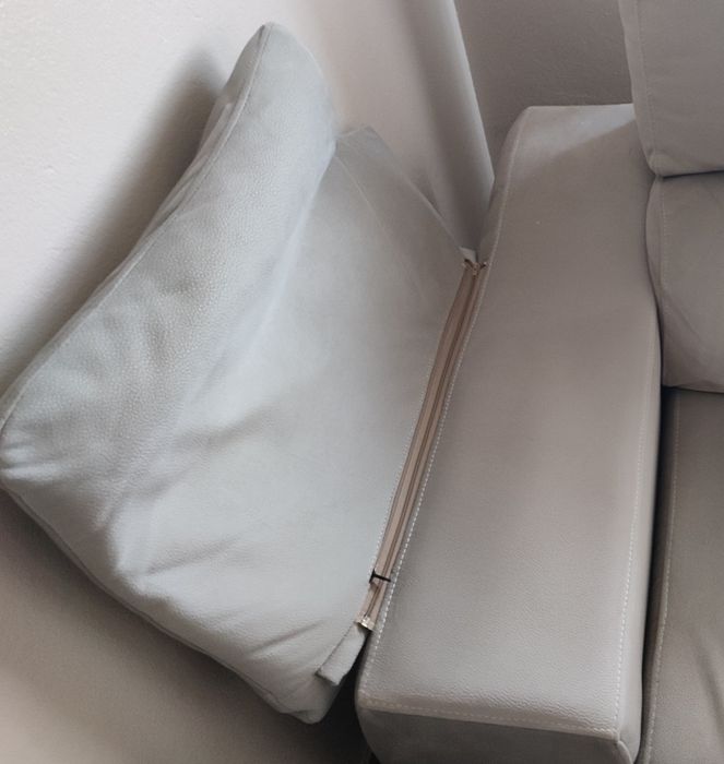 Sofá ajustável três lugares