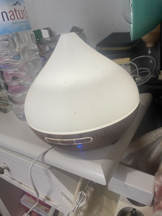 Aroma diffuser .