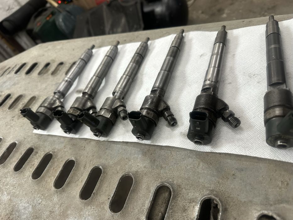 Продам ПІД ВІДНОВЛЕННЯ форсунки Bosch для двигуна cummins камінс 2.8