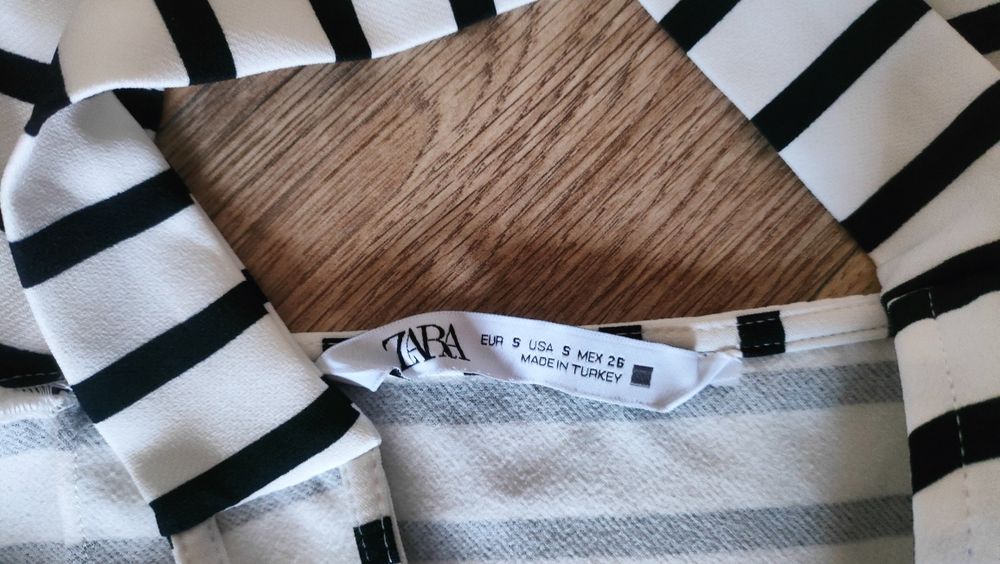 Sukienka w paski midi Zara r. S