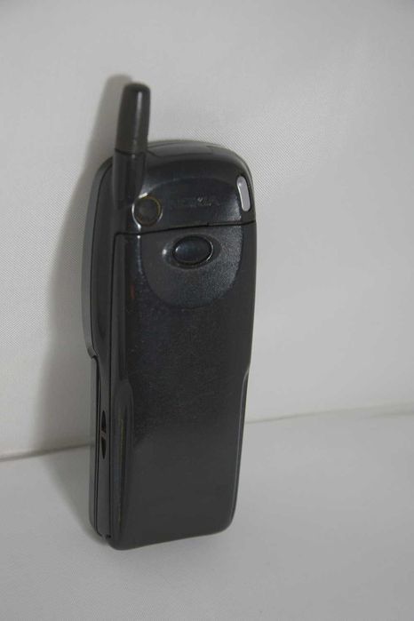 Telemóvel Nokia 7110