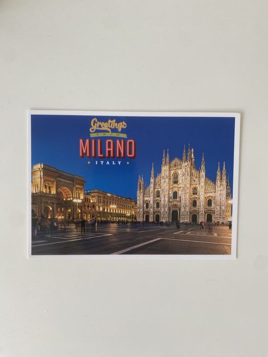 4 postais de Milão