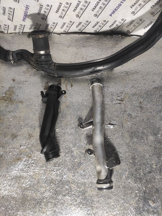 Патрубок охолодження інтеркулера турбіни VW Touareg NF Porsche Туарег