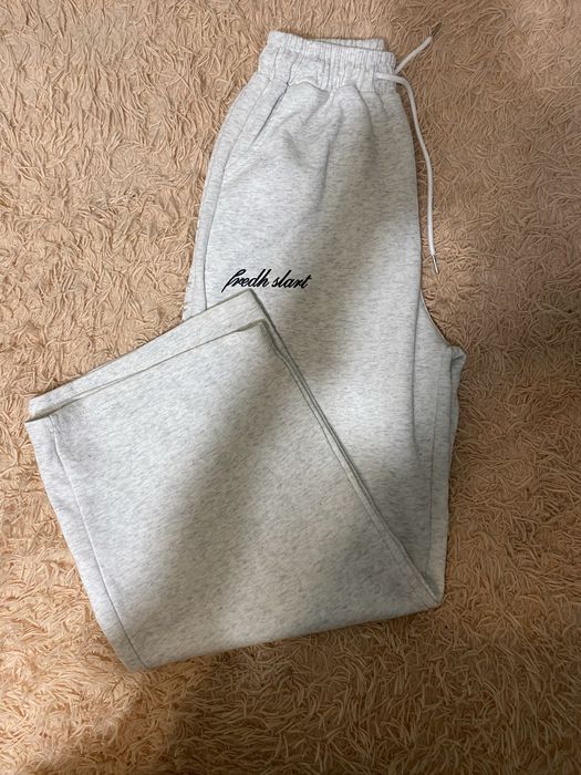 Костюм оверсайз сірого кольору