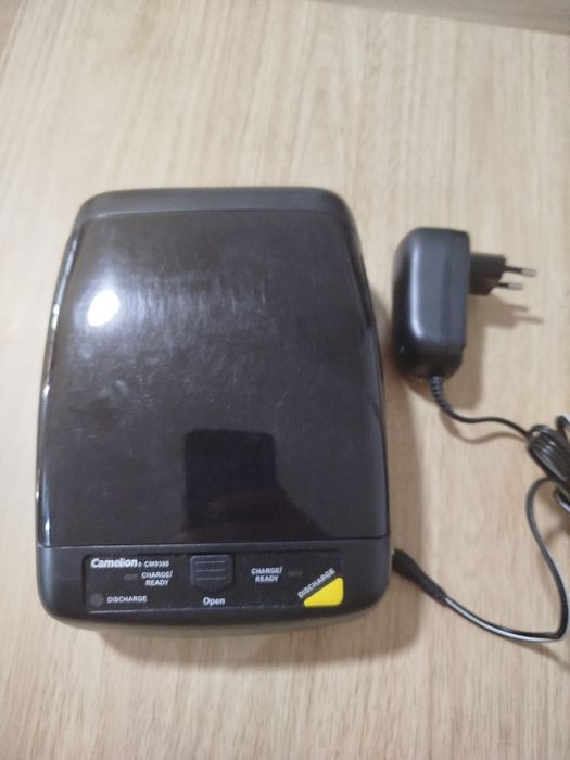 Carregador de pilhas bom estado