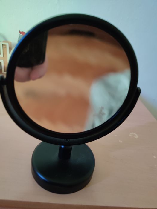 Lustro biurkowe z powiększeniem