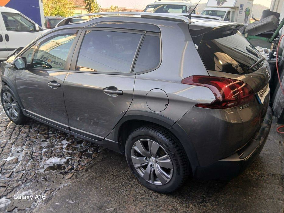 Peugeot 2008 1.5 BlueHDi Diesel Signature