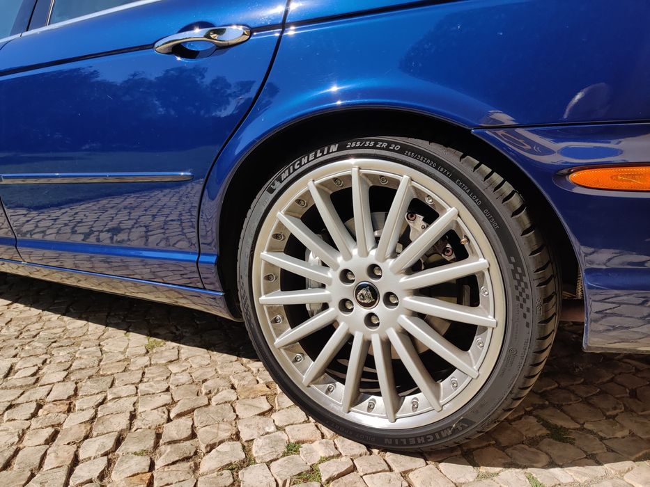 Jaguar XJ Super V8 4.2 Supercharged — 396 cv — Nacional — photo 4