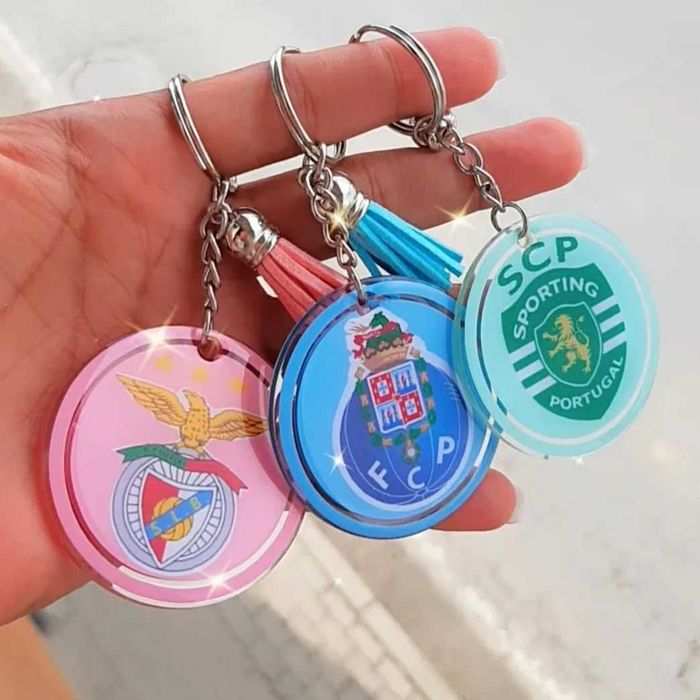 Porta-chaves personalizados de futebol  (feitos à mão)