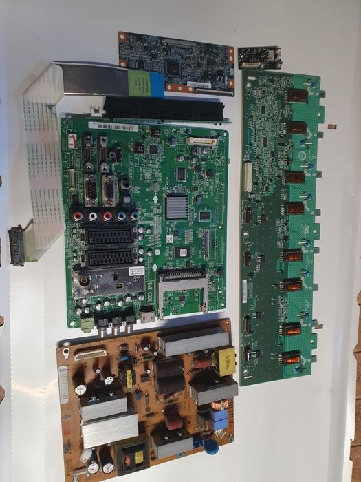 Płyta główna zasilająca inwerter t-con telewizor LG