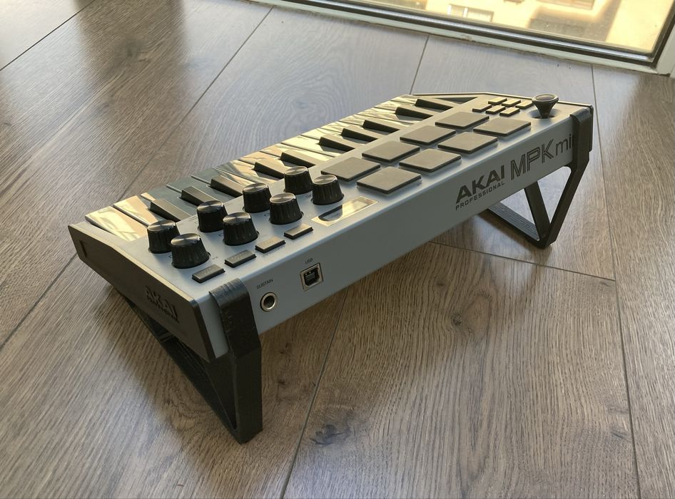 Akai MPK mini MK3 MIDI клавіатура / контролер для Ableton FL Studio