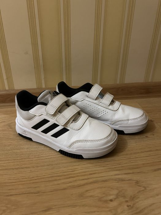 Кросівки adidas 35 р