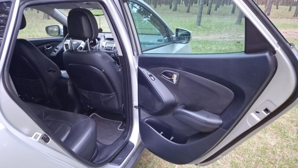 Hyundai ix35 2011 VIN TMAJU81BCCJ250651 фото оголошення 17 з 24
