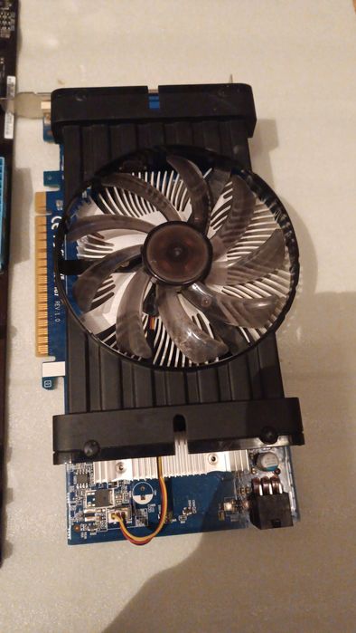 Продам робоча відеокарту asus
