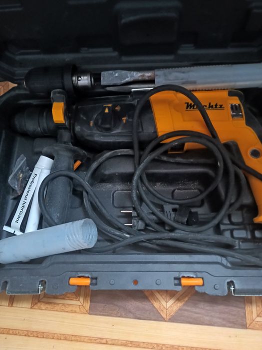 Продам рабочий перфоратор