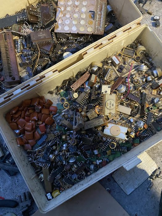 Прием вторсырья , платы , радиодетали , металолом