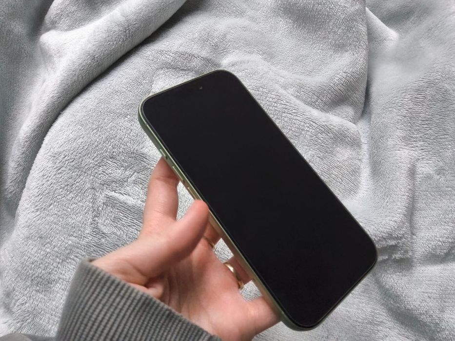 iPhone 17 na gwarancji