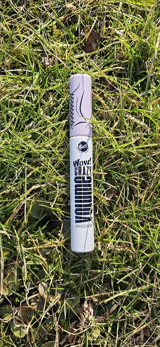Czarna maskara/tusz do rzęs Bell wow crazy volume szalona objętość