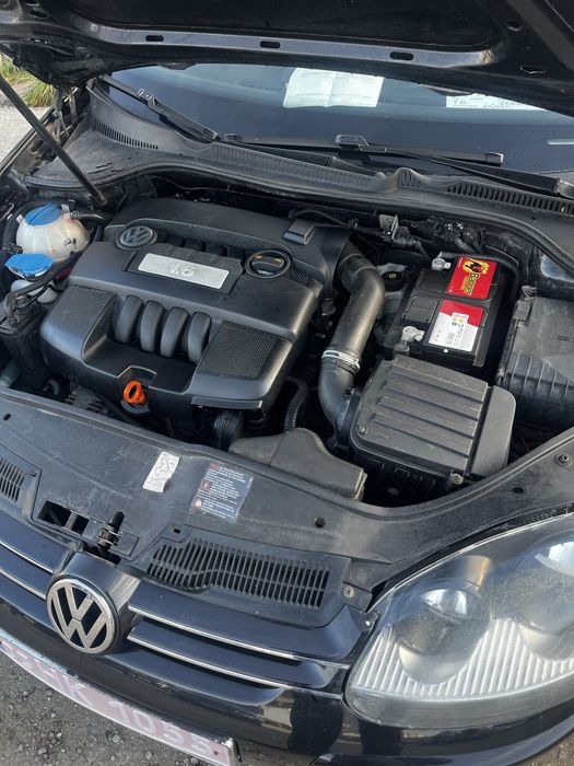 VW Golf 5 свіжопригнаний з Німеччини. 1.6 МРІ, розмитнений.