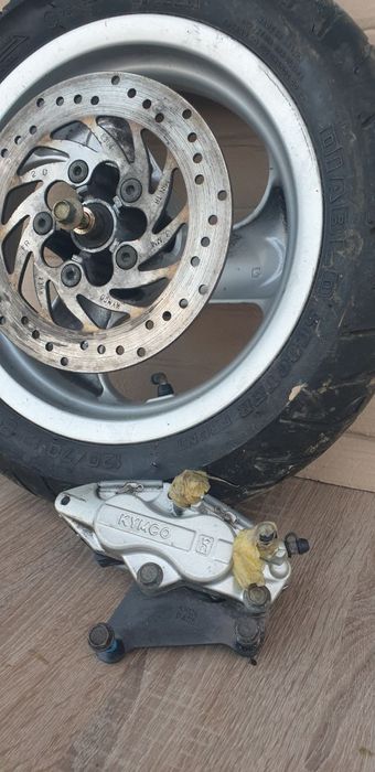 Колесо передне Kymco Grand Dink , R12
