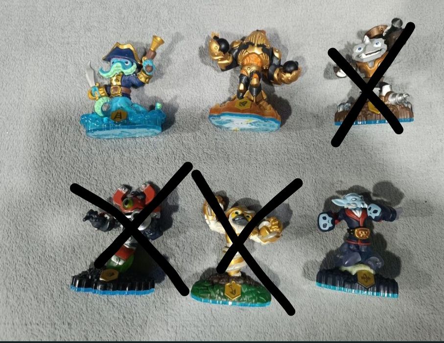 Skylanders variados