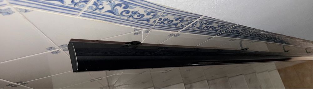 Corrimãos preto