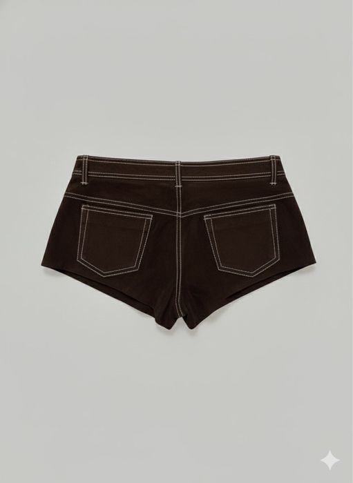 Шкіряні шорти від Hugo Boss