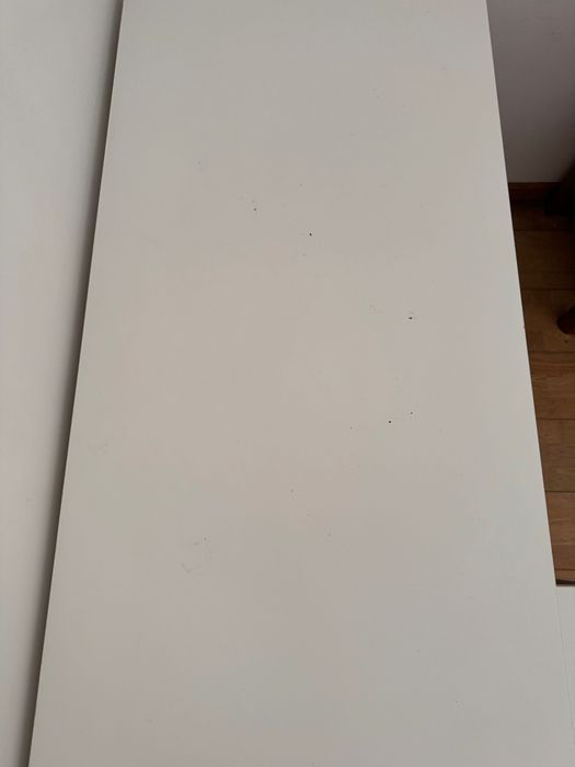 Mesa secretária Malm