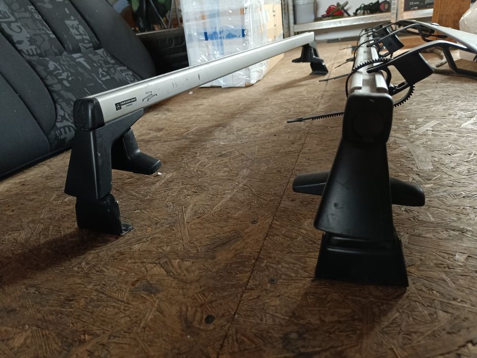 Bagażnik dachowy oryginalny Mercedes w202 sedan kluczyk