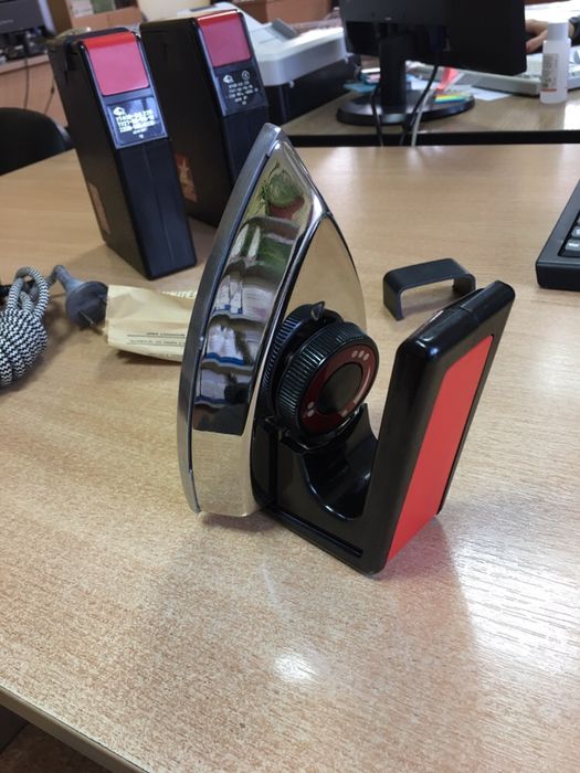 Утюги новые компактные