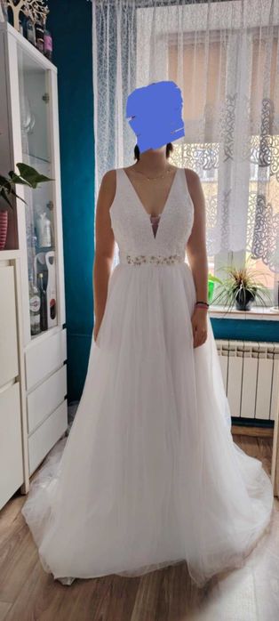 Suknia ślubna bardzo efektownaa