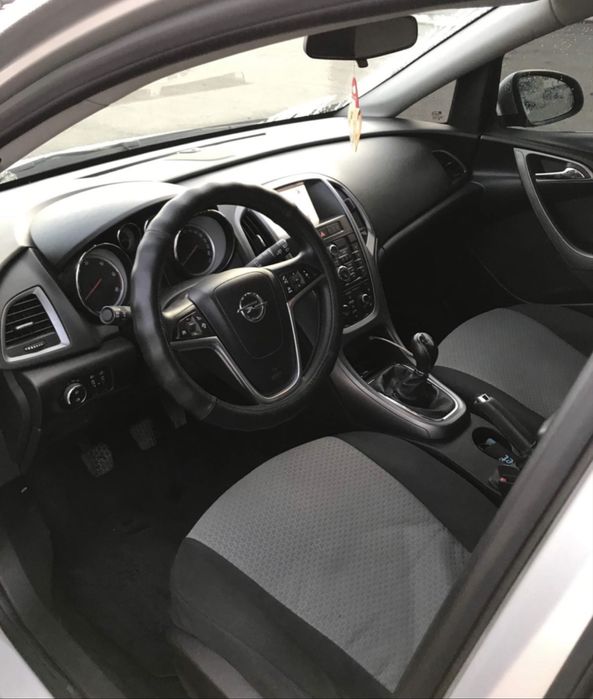 Opel astra j 2013